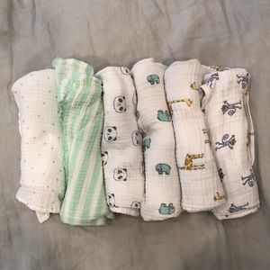 Lot of 6 swaddling blankets